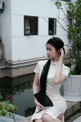 -一揽芳华汉服旗袍体验馆(拙政园店)