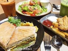 -HELLO 27 意面·沙拉·帕尼尼