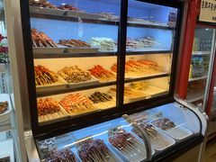 -哈尔滨小酒馆·鲜肉现穿自助烧烤(康新花园店)