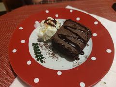 布朗尼-小世界西餐厅(建国门店)