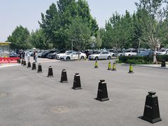 -斯普瑞斯奥特莱斯