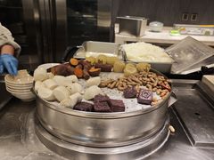 -筠咖啡西餐厅(上海国展宝龙丽筠酒店)