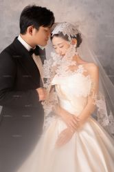 -雪中彩影婚纱摄影·微光艺术中心