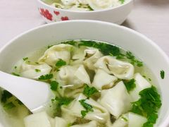 -周震馄饨