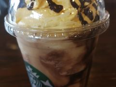 -星巴克臻选(盐城金鹰聚龙湖店)