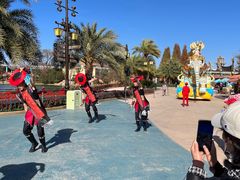 -七彩云南欢乐世界