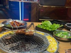 -青瓦炭韩潮烤肉(花园道店)