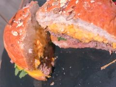 -HIGH FIVE哈福手工汉堡(桂林路店)