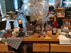 -星巴克臻选(上海合生汇1F店)