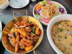-萃华海鲜阁大排档(五四广场店)