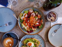 虾仁牛油果沙拉-RAC BAR(安福路店)