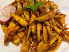 油焖春笋-宋庄魁元艺术餐厅