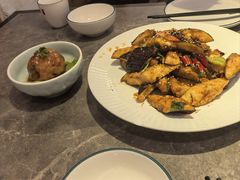 -闫府私房菜(恒隆店)