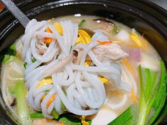 云南过桥米线-云海肴·汽锅鸡·云南菜(高德置地店)