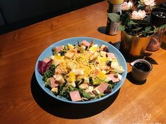 老教堂色拉-JINNS锦时 steak&pizza(浸信会礼拜堂旧址店)