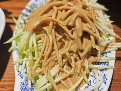 -老天桥酱肉烧饼夹肘子(天桥店)