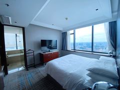 -上海龙之梦万丽酒店