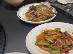 -艳阳天民俗村(公园路店)