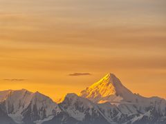 -贡嘎雪山
