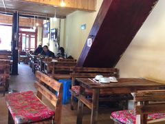 -小锅巴纳西餐厅