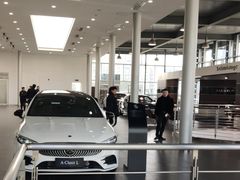 -杭州中升之星奔驰4S店(滨江店)