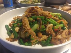 -龙巢盱眙龙虾·牛蛙·烧烤宵夜(八卦岭店)