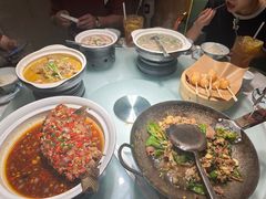 -费大厨辣椒炒肉(高铁吾悦广场店)