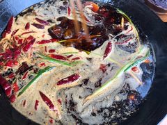 -周幺妹重庆老火锅(银泰城总店)