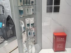 -福奈特洗衣洗鞋(宝华广场店)