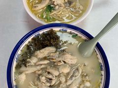 -明呈黄鱼面馆(斜土路店)