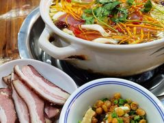 -云南印象昭通天麻火腿鸡(新疆石油花园二期店)