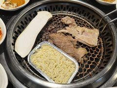 -木槿花韩式炭烤·熟成肉工坊(孙文东路店)