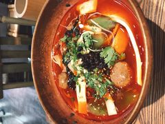 -成都你六姐·牛肉冒菜(上海环宇荟店)
