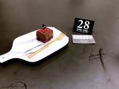 -UNI UNI(环亚凯瑟琳店)