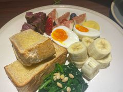 无花果牛肉溏心蛋配全麦面包-West10 西拾·西餐厅·创意菜(未来科技城店)