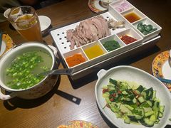招牌手抓羊腿-相约·羊村小馆非遗手抓肉(七一酱园店)