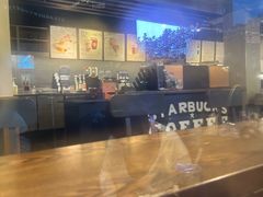 -星巴克(西藏路店)