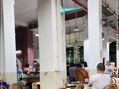 大堂-标记美食新鲜猪杂(兴南大道店)
