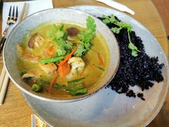 泰式绿咖喱鸡肉饭-wagas(暖山店)