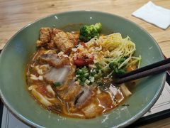 黄金脆皮猪五花面-陳八两面家(滨江天街店)