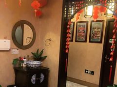 -莱仪堂艾灸经络养生馆(武威东路店)