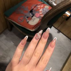 -隅日式美甲美睫專門店