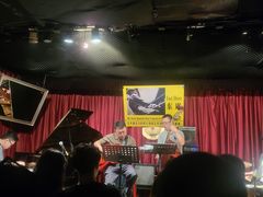 -东岸Cafe 爵士俱乐部