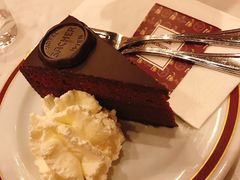 -Cafe Sacher(WIEN)
