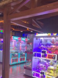 -卡通尼乐园(宝山龙湖天街店)