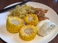 -西安大雁塔科技大学地铁站亚朵酒店