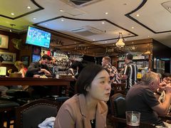 -Hooley's活利仕西餐厅(珠江新城店)