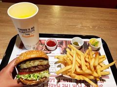 -The Habit Burger Grill 哈比特汉堡(爱琴海店)