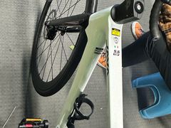 -道路口单车爱瓦士dahon大行