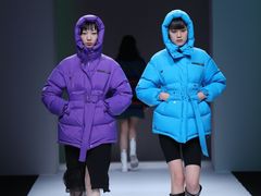 -欢乐海岸椰林沙滩-2025湾区超级灯会